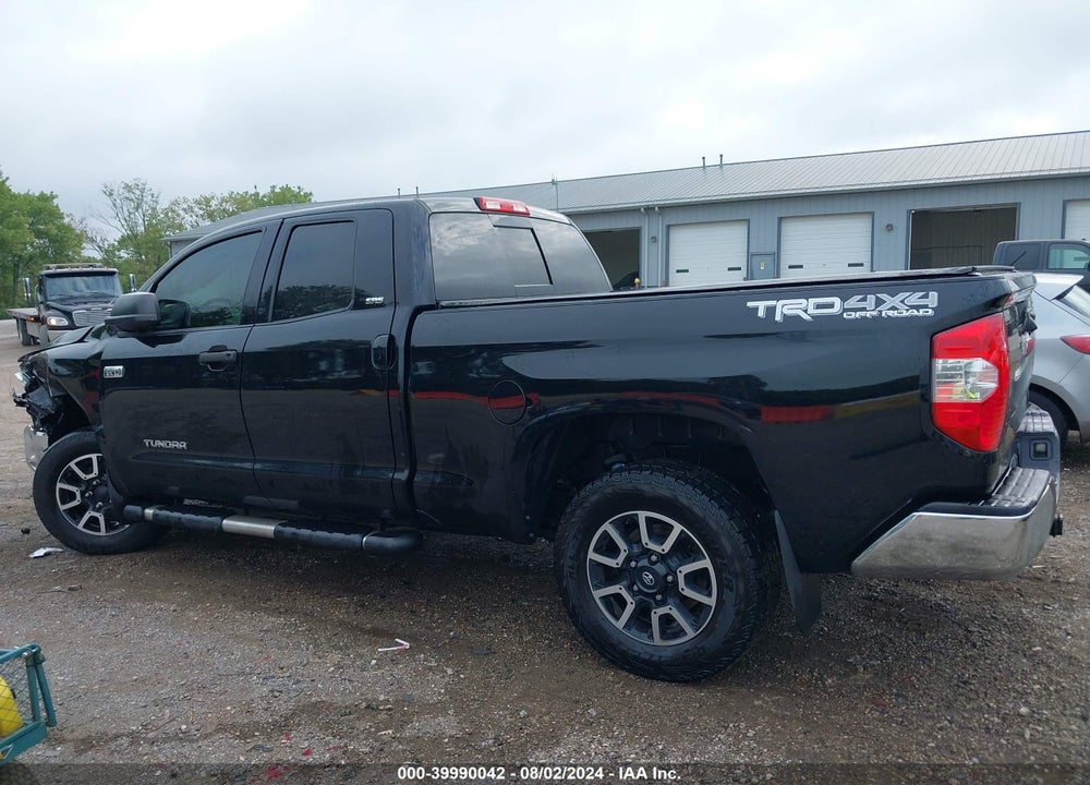 2016 TOYOTA TUNDRA SR5 5.7L V8 VIN: 5TFUW5F15GX573099