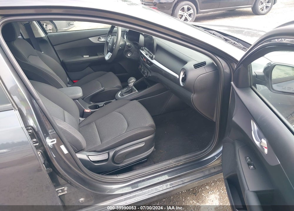 2024 KIA FORTE LXS VIN: 3KPF24AD0RE784083