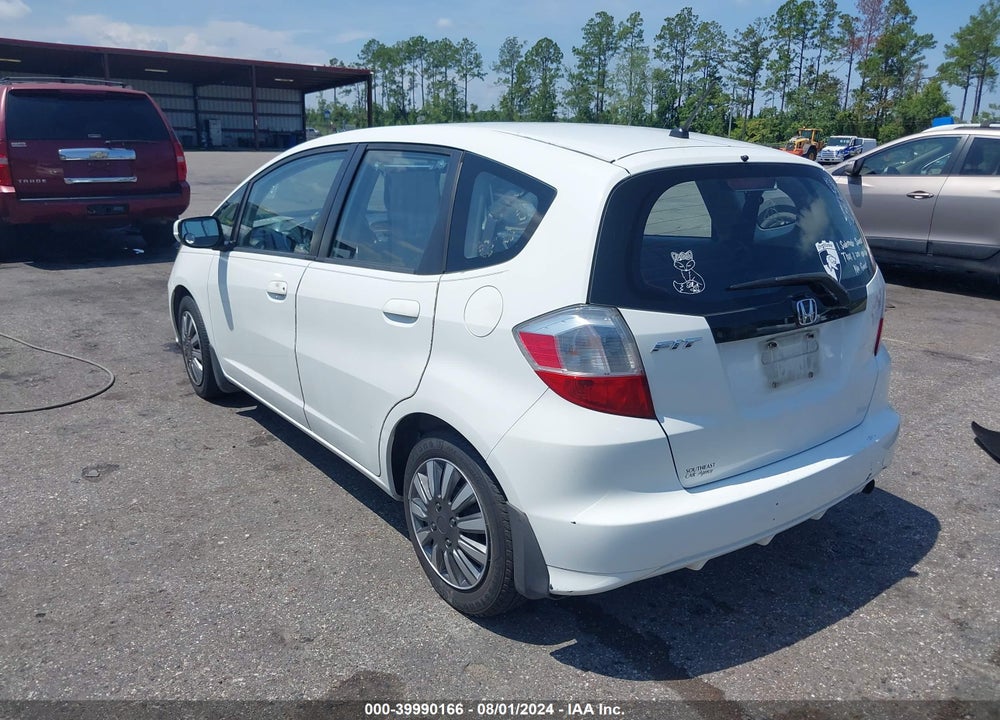 2012 HONDA FIT VIN: JHMGE8H34CS003083