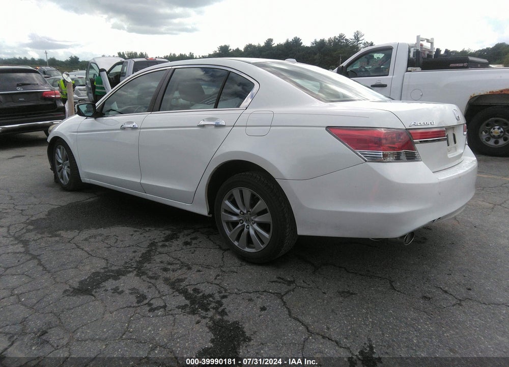 2012 HONDA ACCORD VIN: 1HGCP3F83CA029516