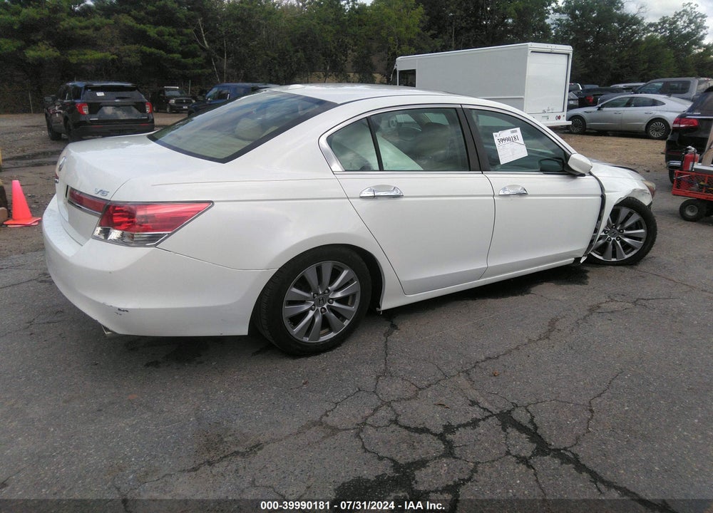 2012 HONDA ACCORD VIN: 1HGCP3F83CA029516