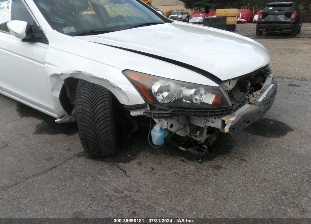 2012 HONDA ACCORD VIN: 1HGCP3F83CA029516