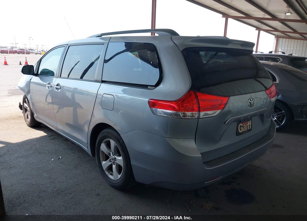 2011 TOYOTA SIENNA LE V6 VIN: 5TDKK3DCXBS132546