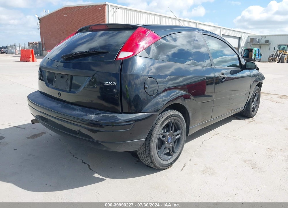 2006 FORD FOCUS ZX3 VIN: 1FAFP31NX6W235163
