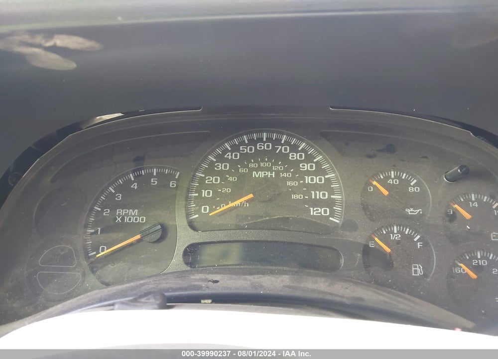2004 CHEVROLET TAHOE LS VIN: 1GNEC13V24J196931