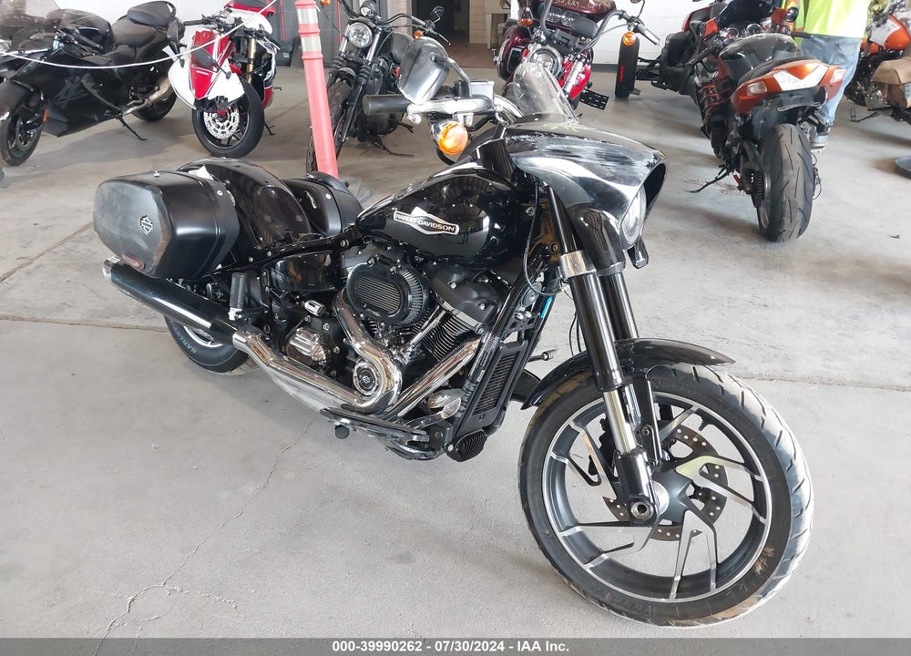 2018 HARLEY-DAVIDSON FLSB / SPORT GLIDE VIN: 1HD1YMJ22JC034928
