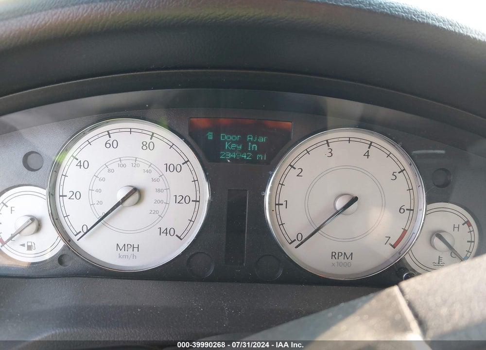 2005 CHRYSLER 300 TOURING VIN: 2C3JK53G65H696858