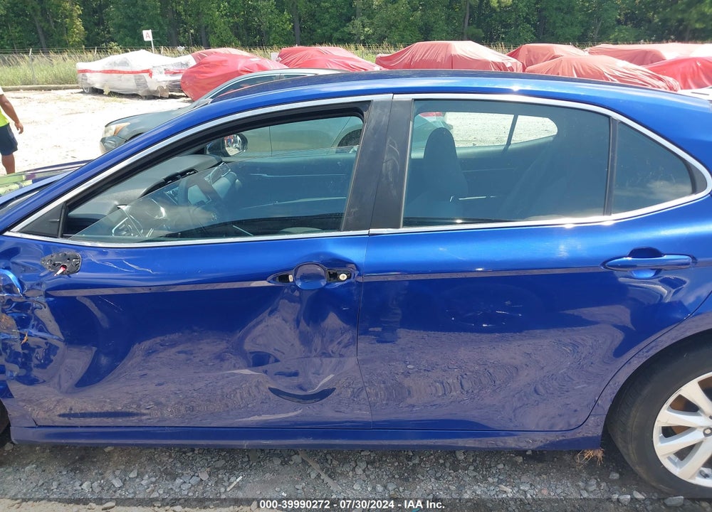 2018 TOYOTA CAMRY LE VIN: 4T1B11HK4JU569005
