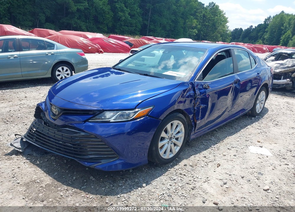 2018 TOYOTA CAMRY LE VIN: 4T1B11HK4JU569005