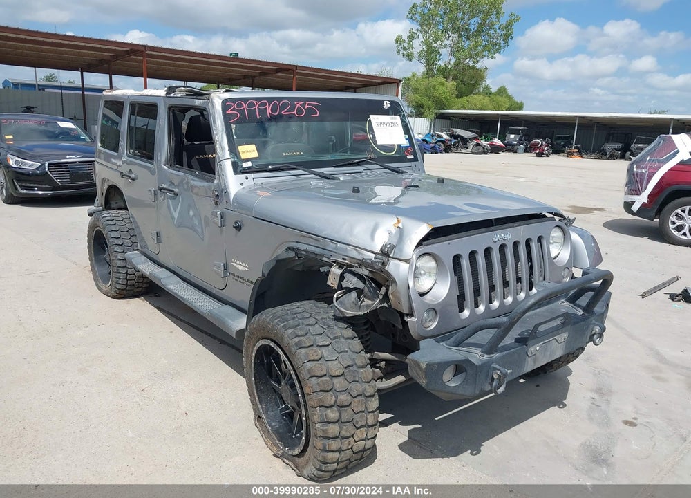 2014 JEEP WRANGLER UNLIMITED SAHARA VIN: 1C4BJWEG2EL157338
