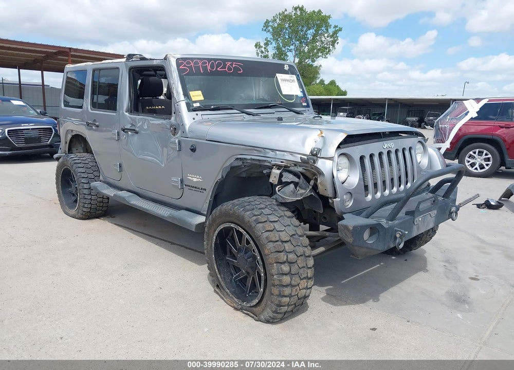 2014 JEEP WRANGLER UNLIMITED SAHARA VIN: 1C4BJWEG2EL157338