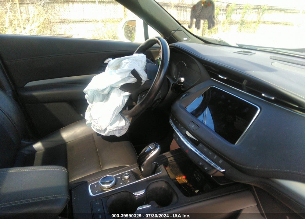 2020 CADILLAC XT4 FWD PREMIUM LUXURY VIN: 1GYFZCR4XLF005533