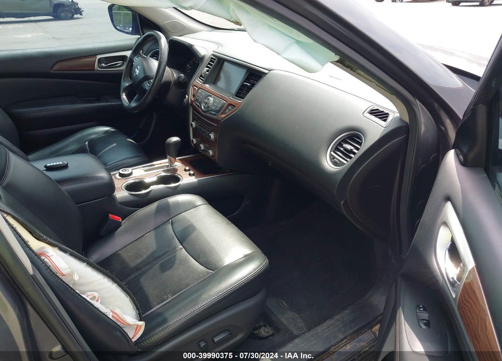 2017 NISSAN PATHFINDER PLATINUM VIN: 5N1DR2MM0HC611717