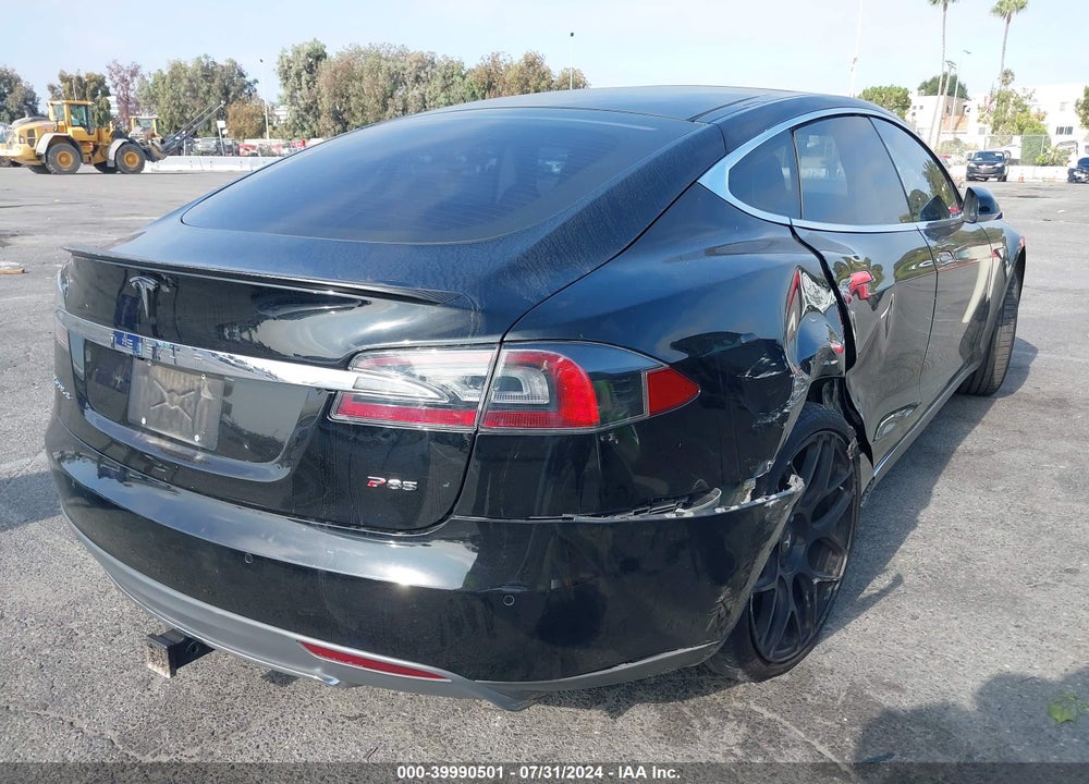 2014 TESLA MODEL S P85 VIN: 5YJSA1H14EFP45562