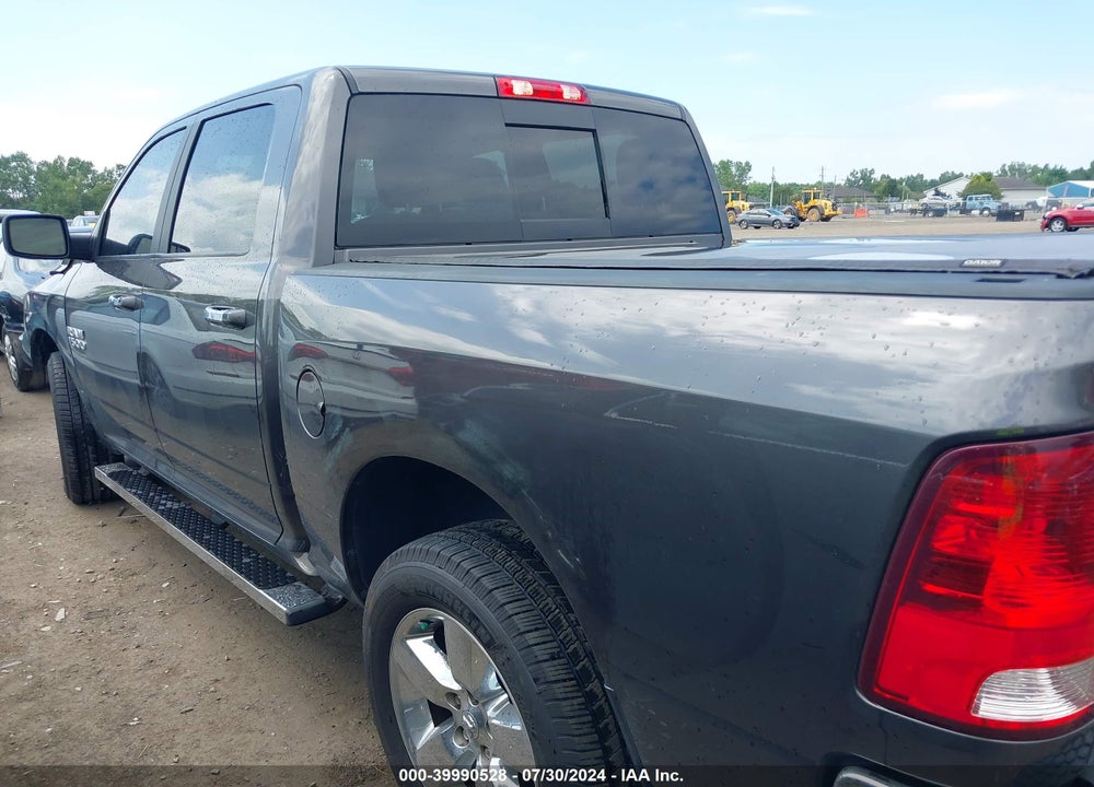 2018 RAM 1500 BIG HORN 4X4 5'7 BOX VIN: 3C6RR7LGXJG251112