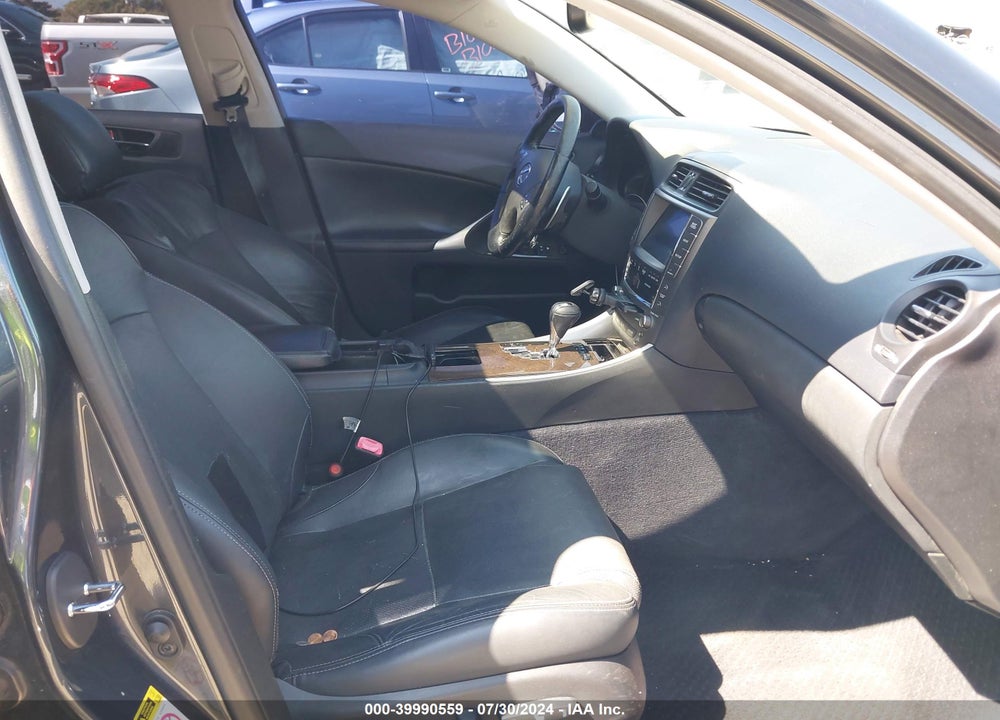 2010 LEXUS IS 350 VIN: JTHBE5C22A5024369