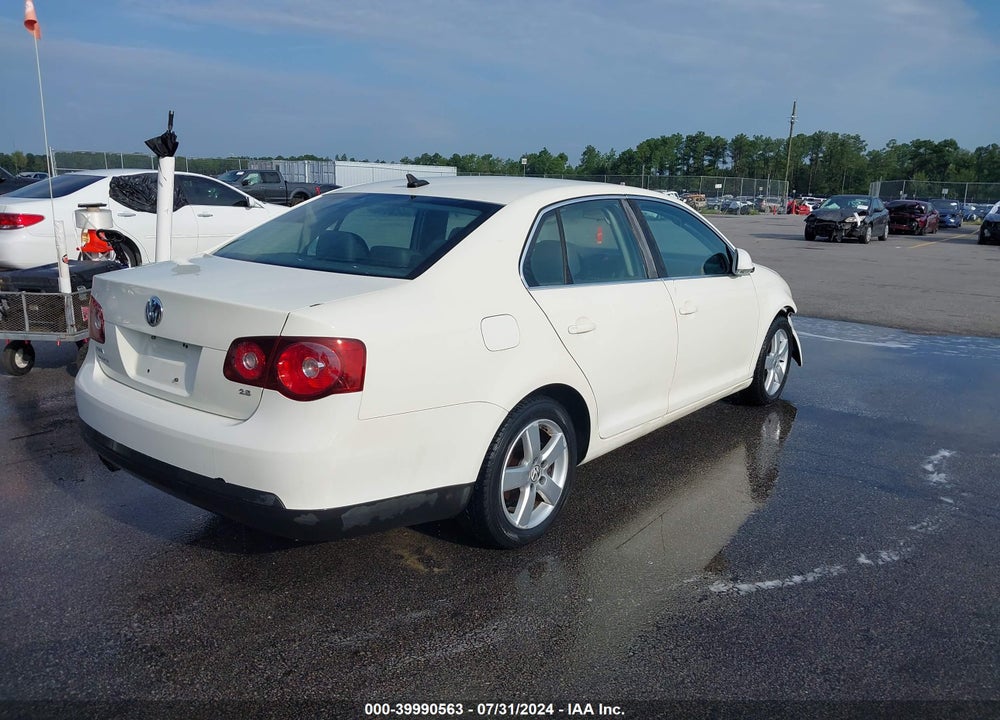 2008 VOLKSWAGEN JETTA SE VIN: 3VWRM71K58M106468