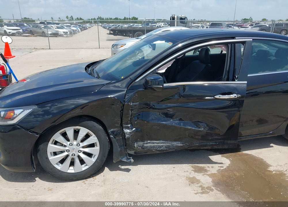 2015 HONDA ACCORD VIN: 1HGCR2F82FA063388