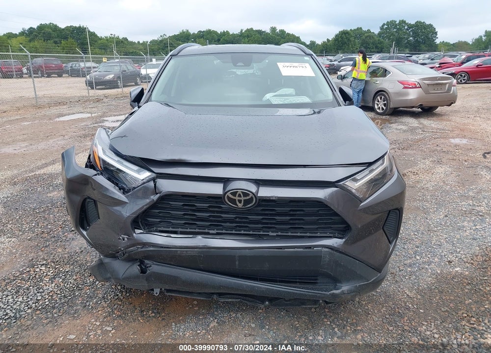2023 TOYOTA RAV4 XLE VIN: 2T3W1RFVXPC228044
