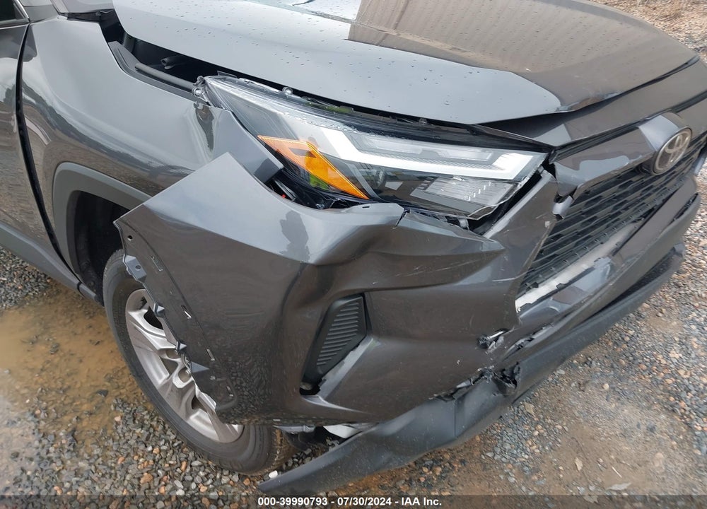 2023 TOYOTA RAV4 XLE VIN: 2T3W1RFVXPC228044