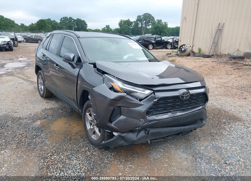 2023 TOYOTA RAV4 XLE VIN: 2T3W1RFVXPC228044