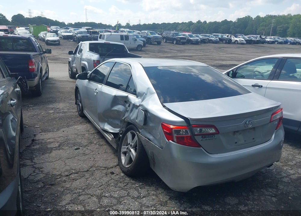 2013 TOYOTA CAMRY SE VIN: 4T1BF1FK8DU246696