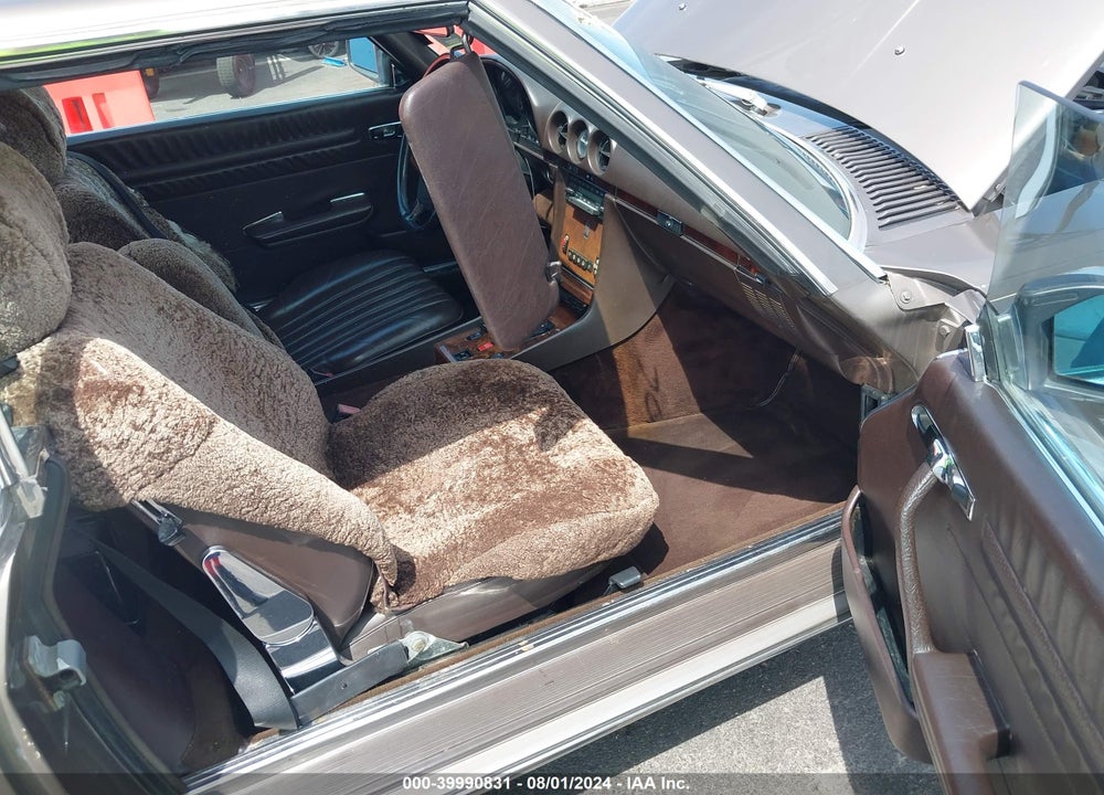 1989 MERCEDES-BENZ 560 SL VIN: WDBBA48D3KA103901