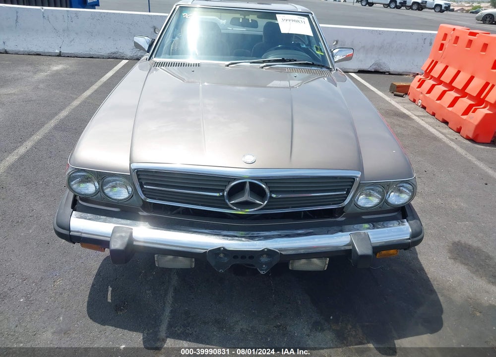 1989 MERCEDES-BENZ 560 SL VIN: WDBBA48D3KA103901