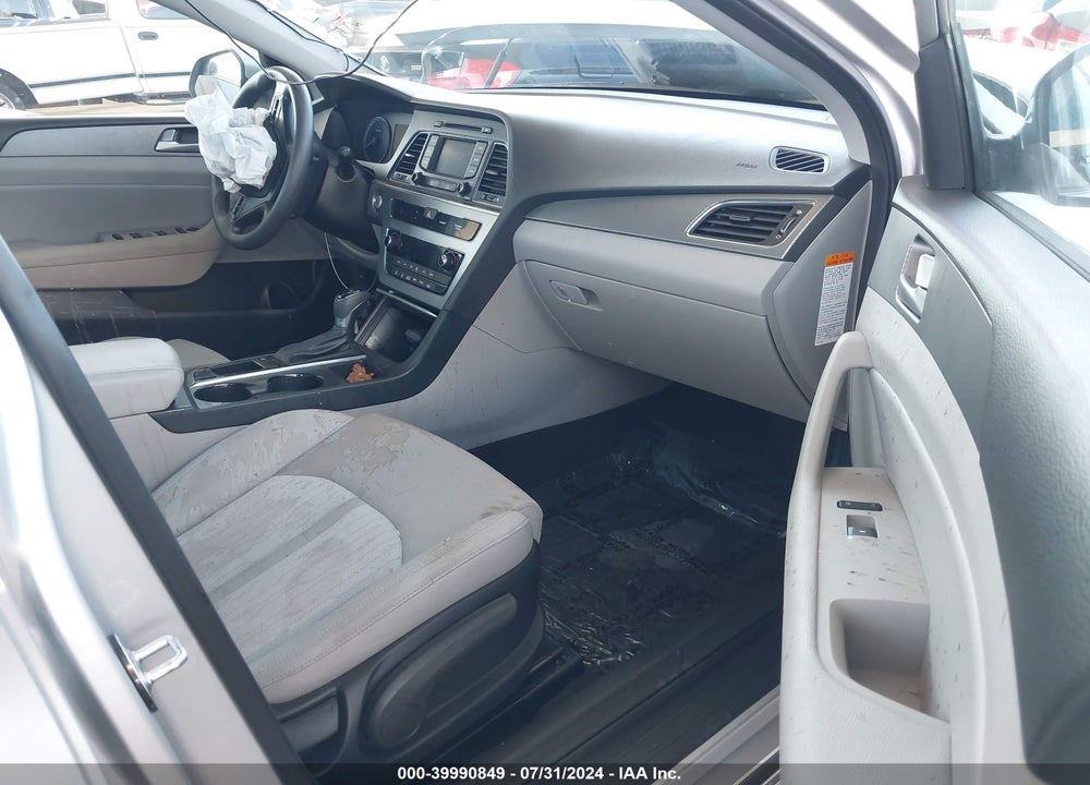 2016 HYUNDAI SONATA HYBRID SE VIN: KMHE24L15GA030140