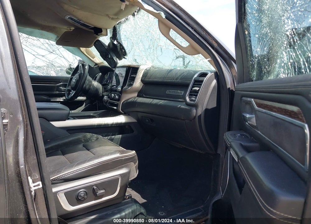 2019 RAM 1500 LAIE  4X4 5'7 BOX VIN: 1C6SRFJT4KN513209