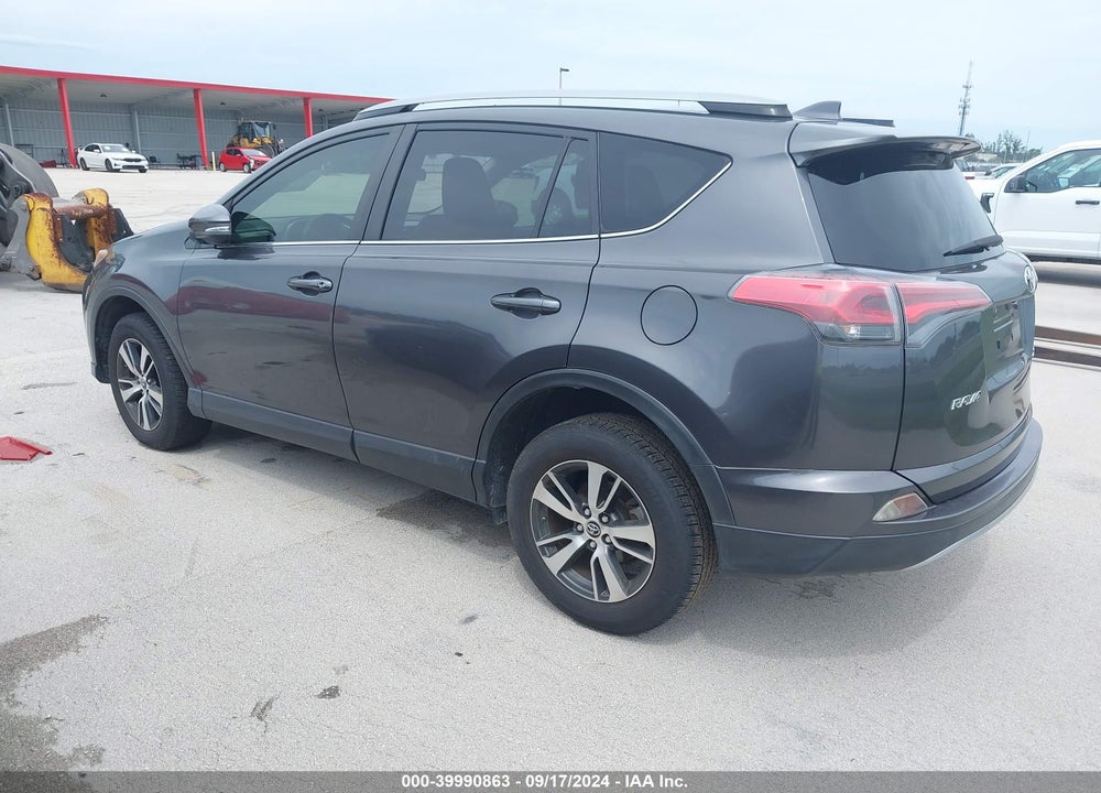 2017 TOYOTA RAV4 XLE VIN: JTMWFREV0HJ702522