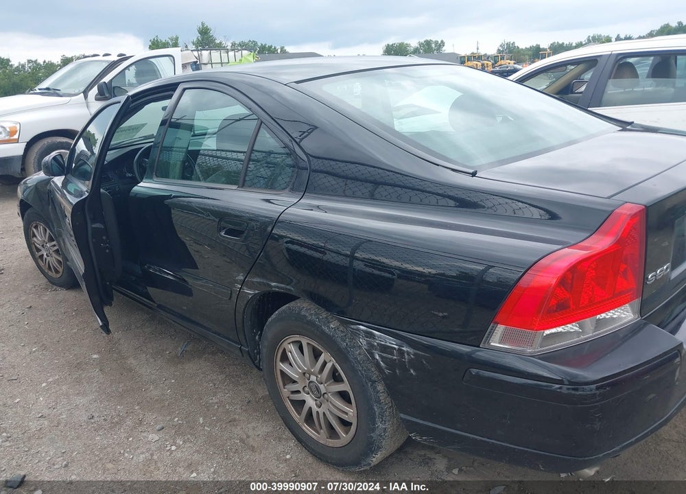2005 VOLVO S60 2.4 VIN: YV1RS612352449246