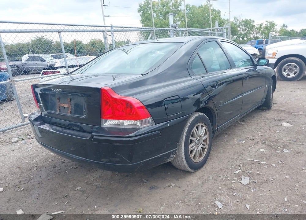2005 VOLVO S60 2.4 VIN: YV1RS612352449246
