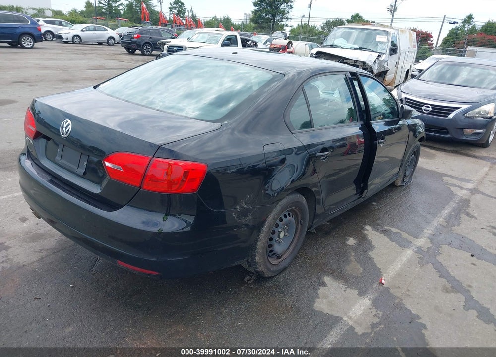 2012 VOLKSWAGEN JETTA 2.0L S VIN: 3VW2K7AJ2CM424782