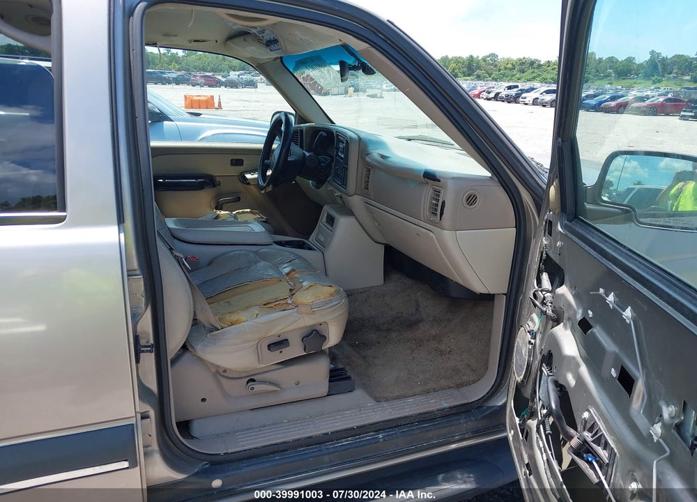2002 CHEVROLET TAHOE LS VIN: 1GNEC13Z52R154397