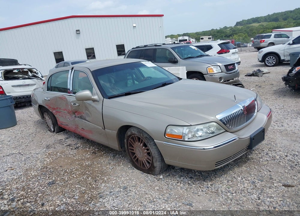2011 LINCOLN TOWN CAR SIGNATURE LIMITED VIN: 2LNBL8CVXBX761009