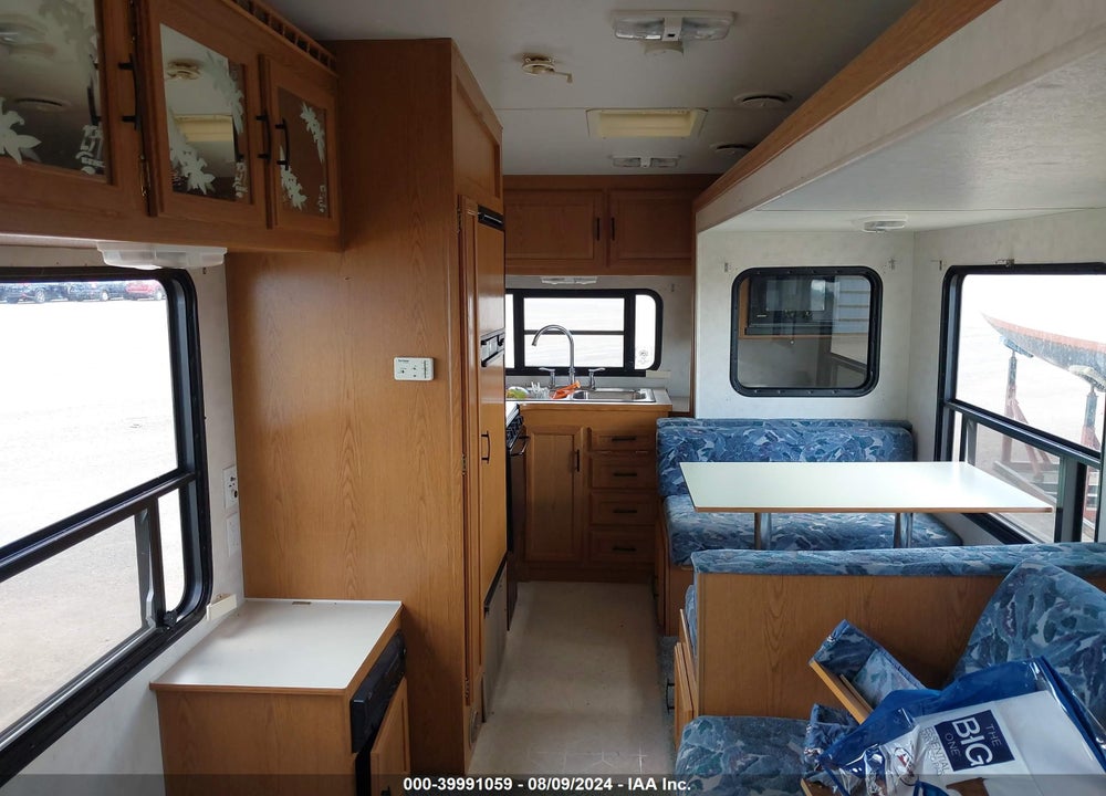 1998 5TH WHEEL KZ SPORTSMAN  TRAVEL TRAILER VIN: 4EZFS3026WS076521
