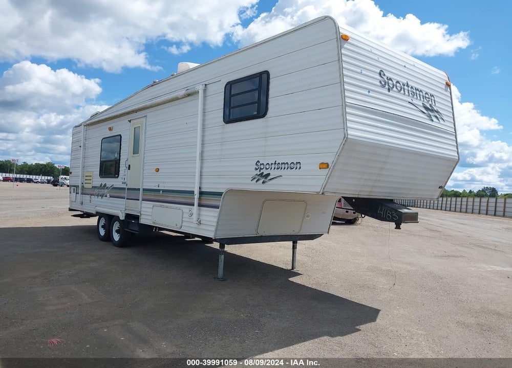 1998 5TH WHEEL KZ SPORTSMAN  TRAVEL TRAILER VIN: 4EZFS3026WS076521