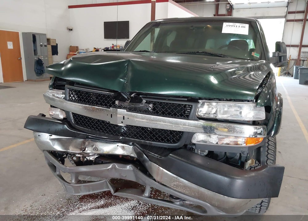 2002 CHEVROLET SILVERADO 2500HD LS VIN: 1GCHK23152F241033