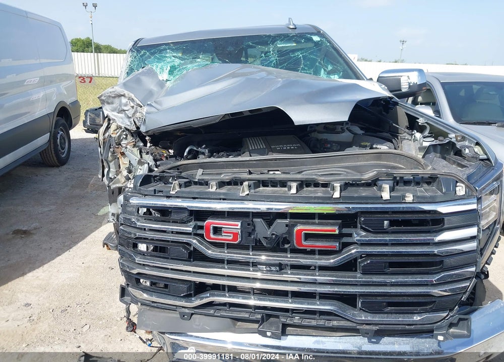2024 GMC SIERRA 1500 4WD STANDARD BOX SLT VIN: 3GTUUDE89RG129701