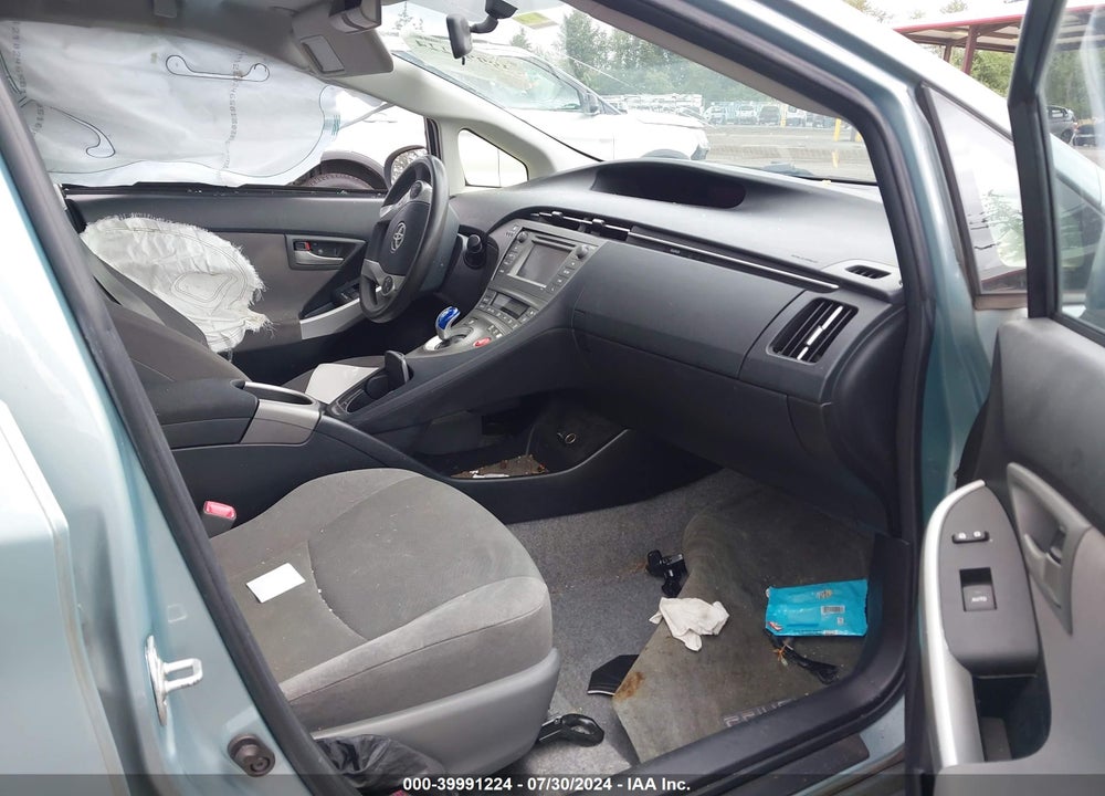 2013 TOYOTA PRIUS TWO VIN: JTDKN3DU2D5642964