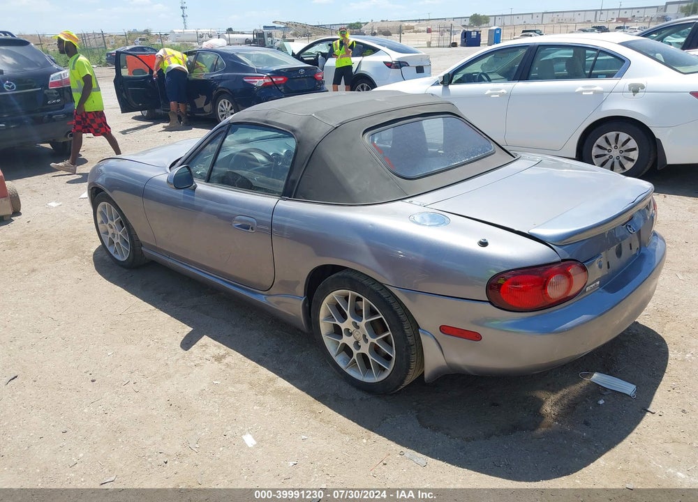 2002 MAZDA MX-5 MIATA CLOTH/LS/SE VIN: JM1NB353220226144