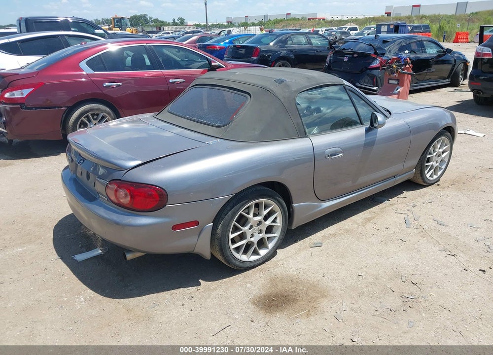 2002 MAZDA MX-5 MIATA CLOTH/LS/SE VIN: JM1NB353220226144