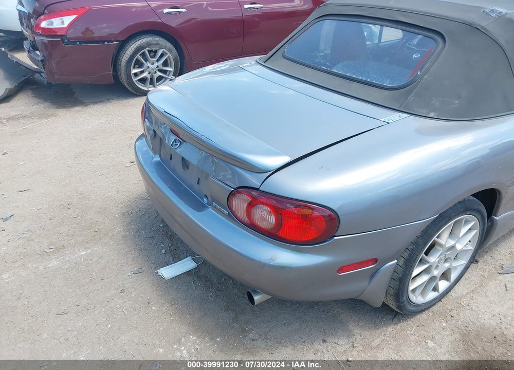 2002 MAZDA MX-5 MIATA CLOTH/LS/SE VIN: JM1NB353220226144