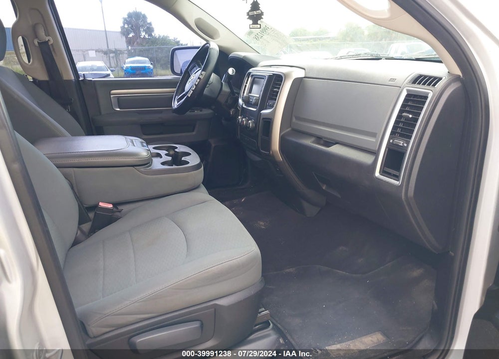 2013 RAM 1500 SLT VIN: 1C6RR6GP6DS659219