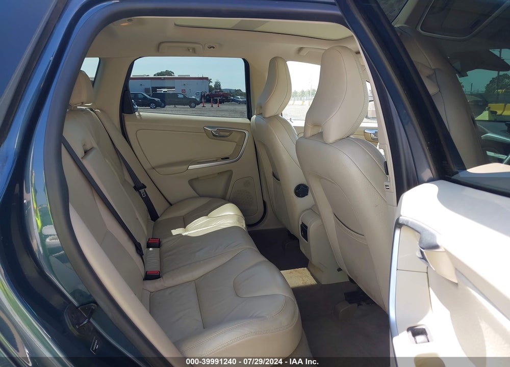 2011 VOLVO XC60 3.2/3.2 R-DESIGN VIN: YV4952DL8B2160236