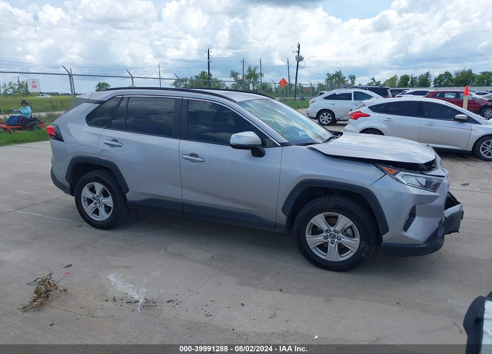 2019 TOYOTA RAV4 XLE VIN: JTMW1RFVXKD030603