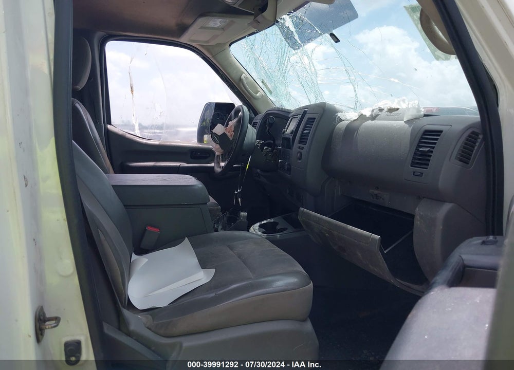 2016 NISSAN NV CARGO NV2500 HD VIN: 1N6AF0KYXGN808467