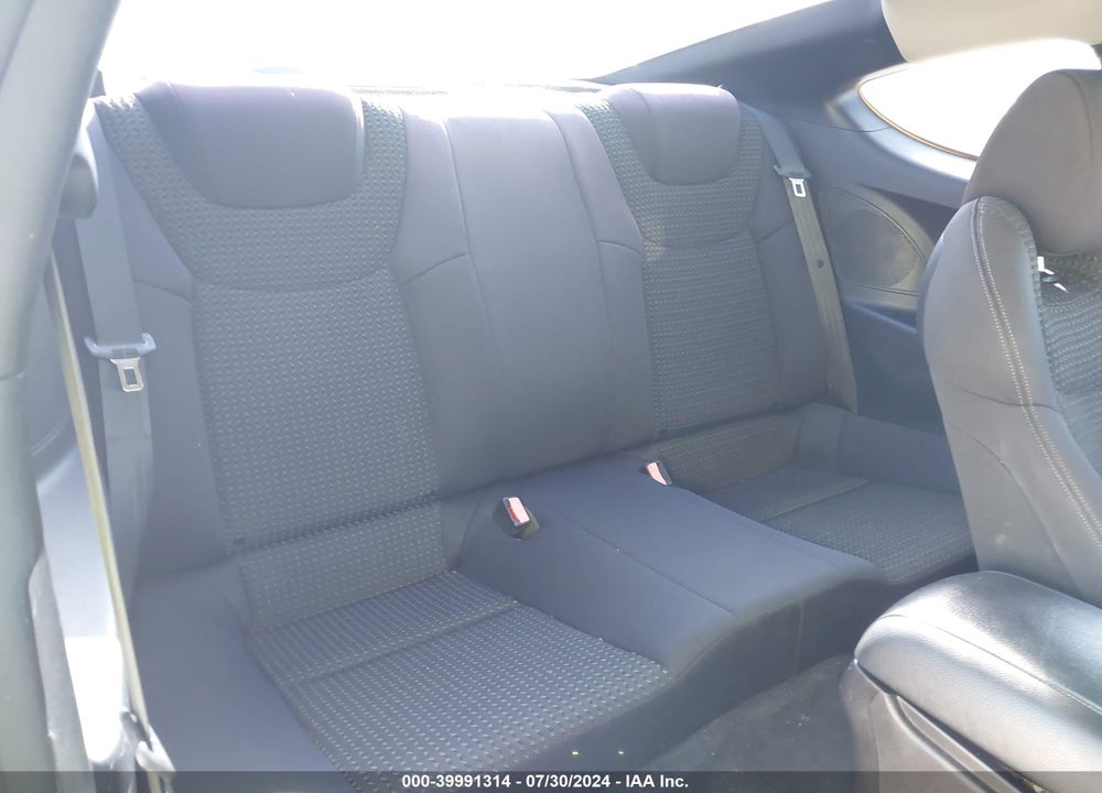 2010 HYUNDAI GENESIS 2.0T VIN: KMHHT6KD7AU028199