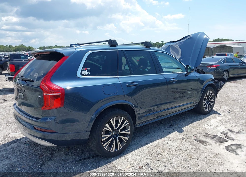 2022 VOLVO XC90 T5 MOMENTUM 7 PASSENGER VIN: YV4102CK7N1783815
